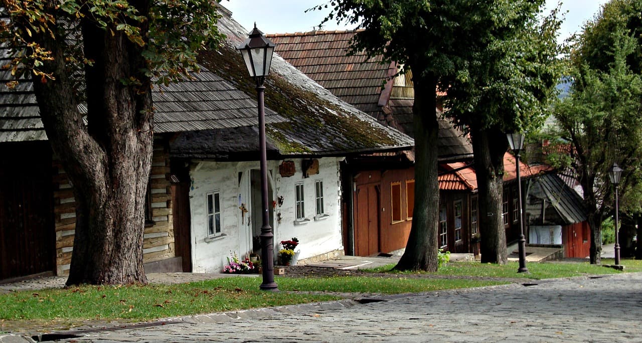 Gdzie na weekend w Polsce we dwoje tanio? 5 romantycznych kierunków low-budget, które skradną Wasze serca – blog Czil