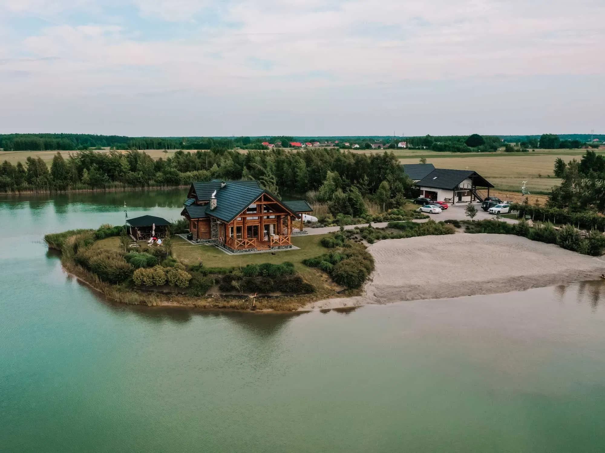 Zdjęcie 3 z galerii Dom nad Stawem k. Sandomierza