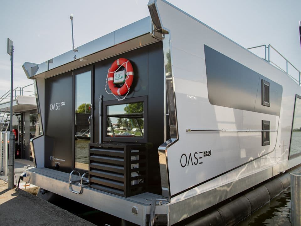 Zdjęcie 3 z galerii HT Houseboats – Domki na Wodzie